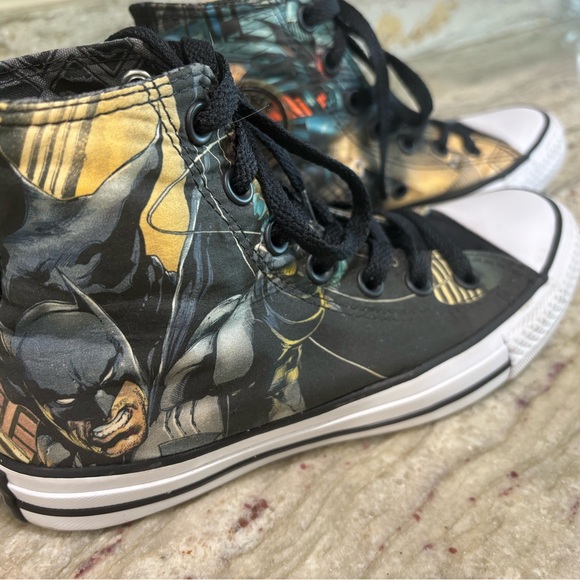 Converse Batman high-top Women’s 6, Men’s 4 EUC - Picture 3 of 16